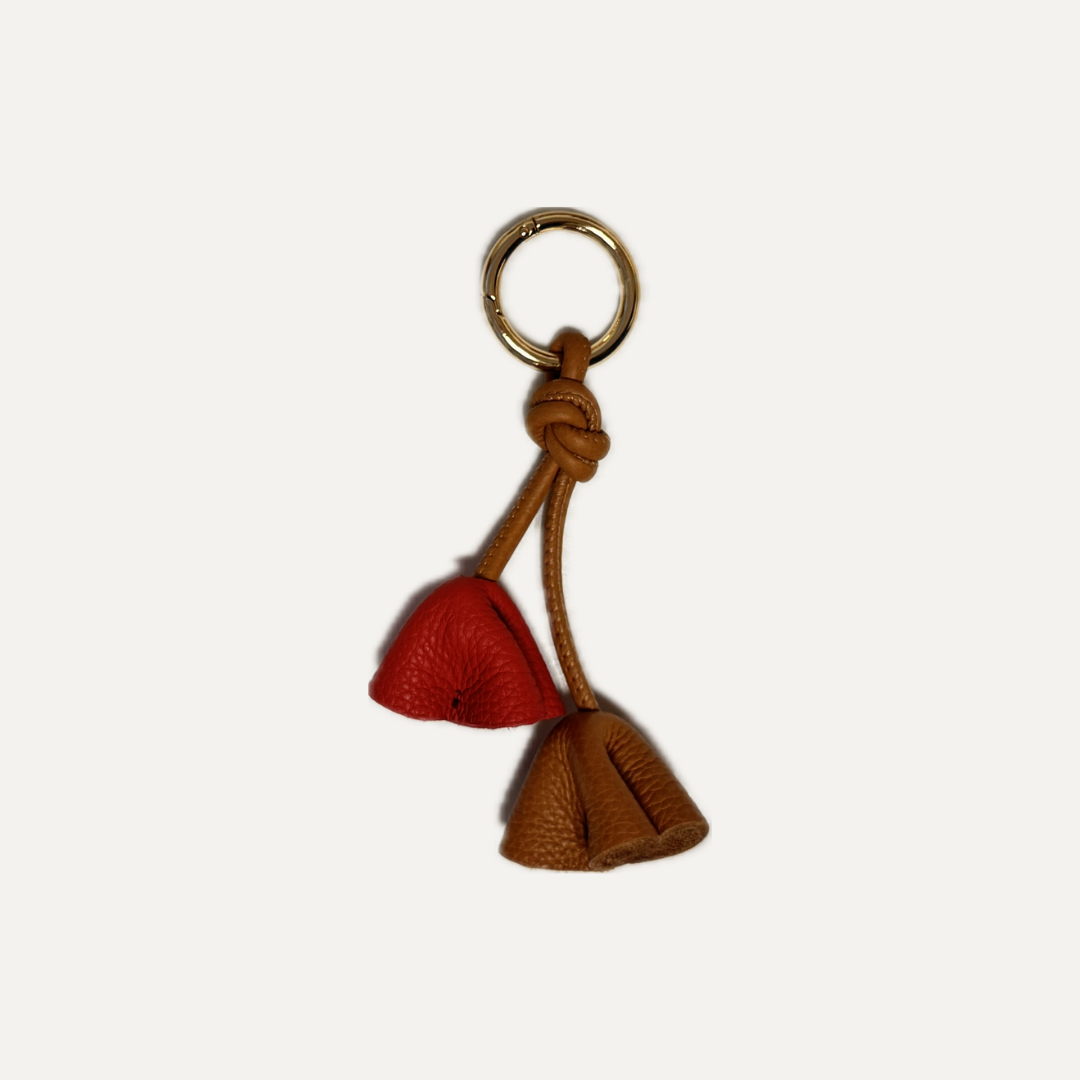 CHARM CAMPANILE en piel vacuno color ROJO y CAMEL