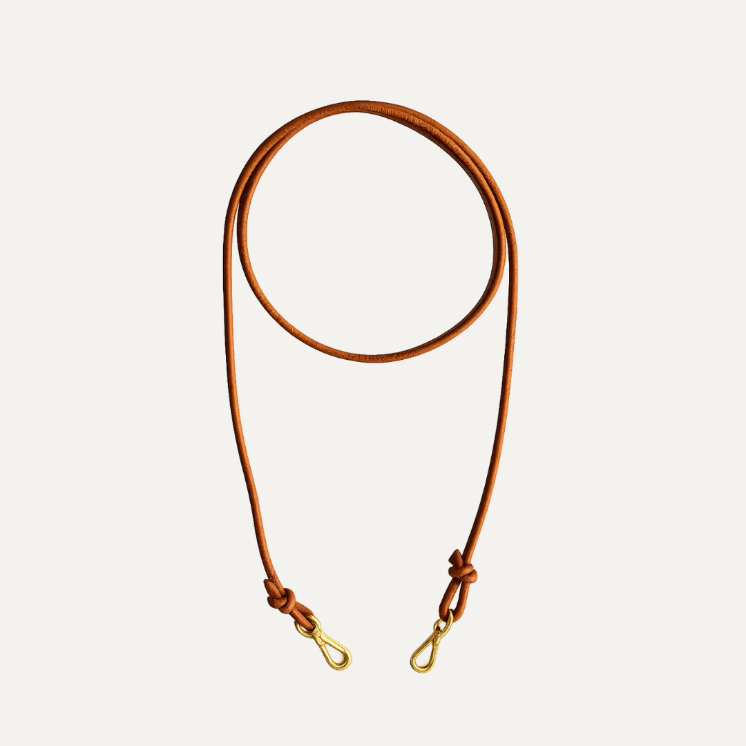 BANDOLERA FINA REGULABLE en piel vacuno color CAMEL