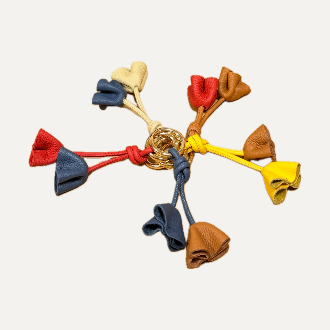 CHARM CAMPANILE en piel vacuno color AZUL y CAMEL