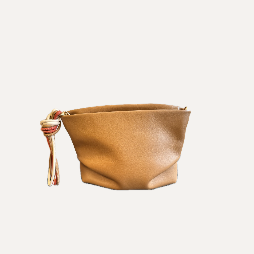 THE PAULA CLUTCH - Bolso de mano en piel vacuno color MOKA
