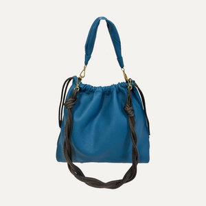 THE CARMEN BAG plus - Bolso en piel vacuno color AZUL con asa de piel extra