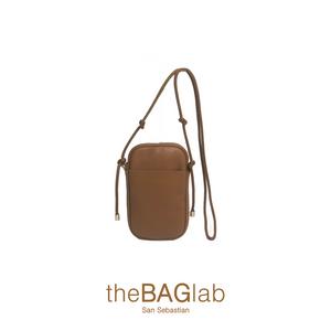 THE LORE BAG - Bolso en piel vacuno color CAMEL