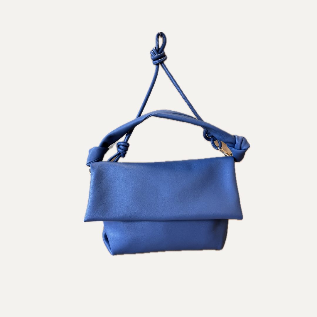 THE AITANA BAG - Bolso en piel vacuno color AZUL con BANDOLERA