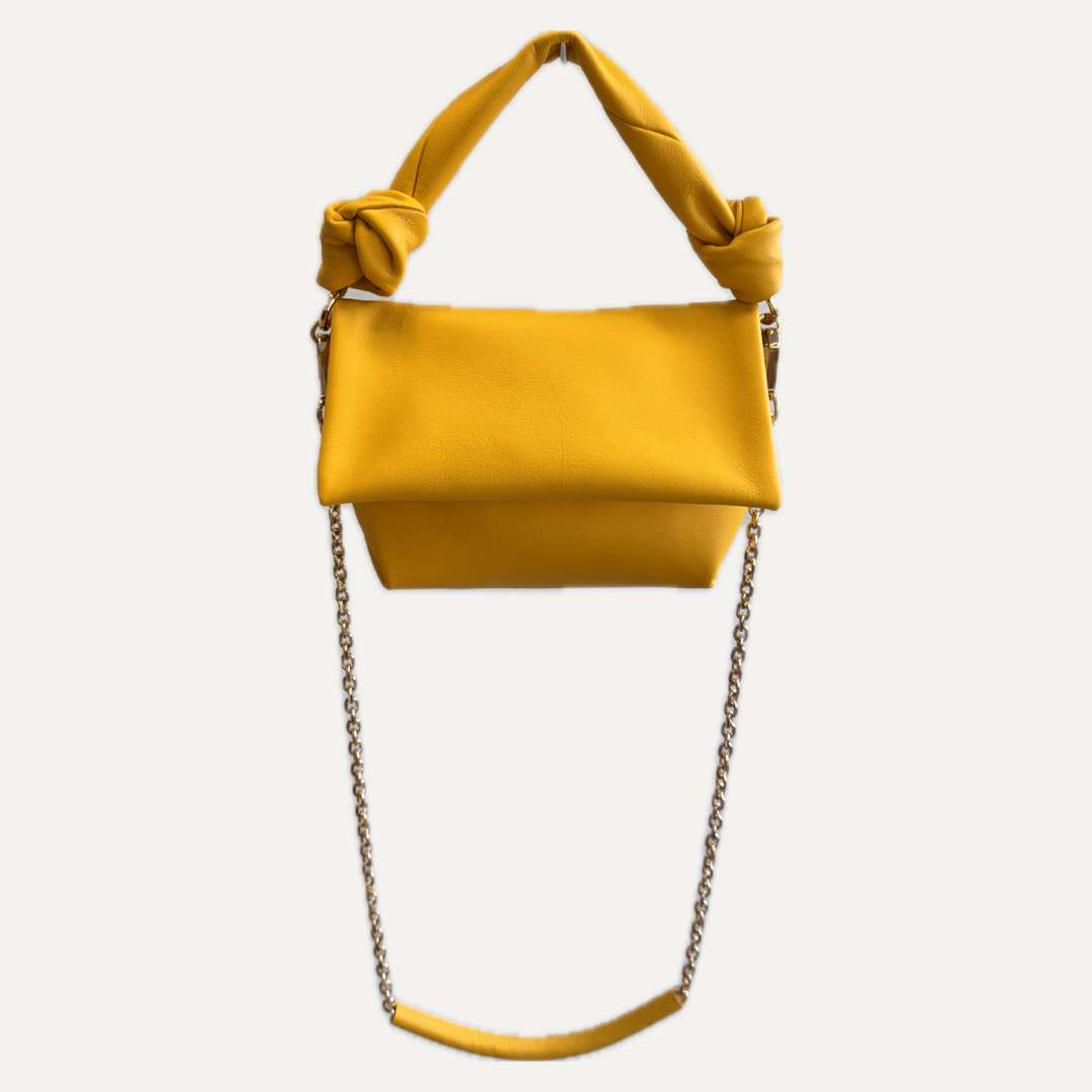 THE AITANA BAG - Bolso en piel vacuno color AMARILLO con CADENA