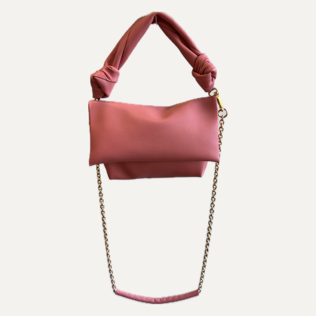 THE AITANA BAG - Bolso en piel vacuno color ROSA con CADENA
