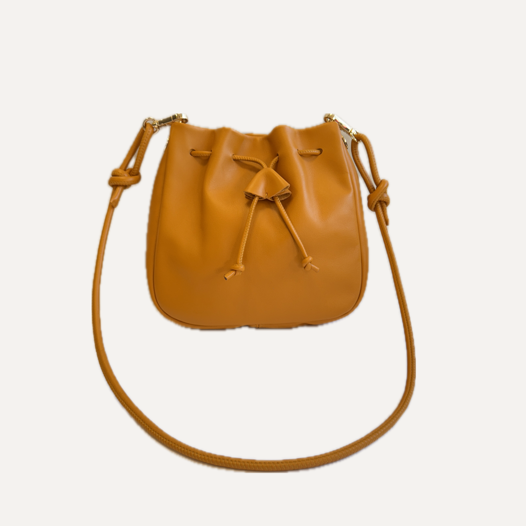 THE MINI CLARA BAG - Bolso en piel vacuno color GIRASOL