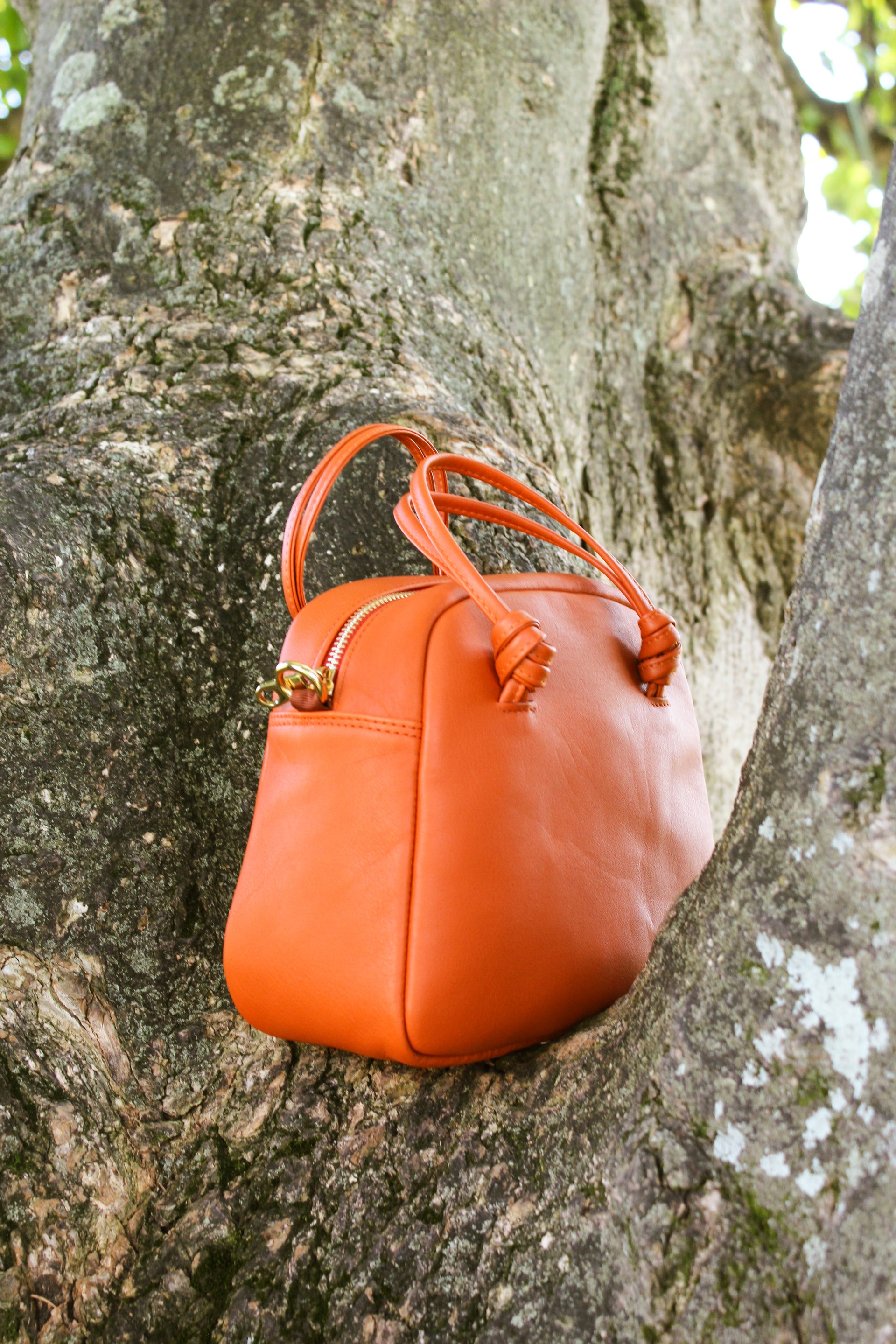 THE MINI BOWLING BAG - Bolso en piel vacuno color NARANJA