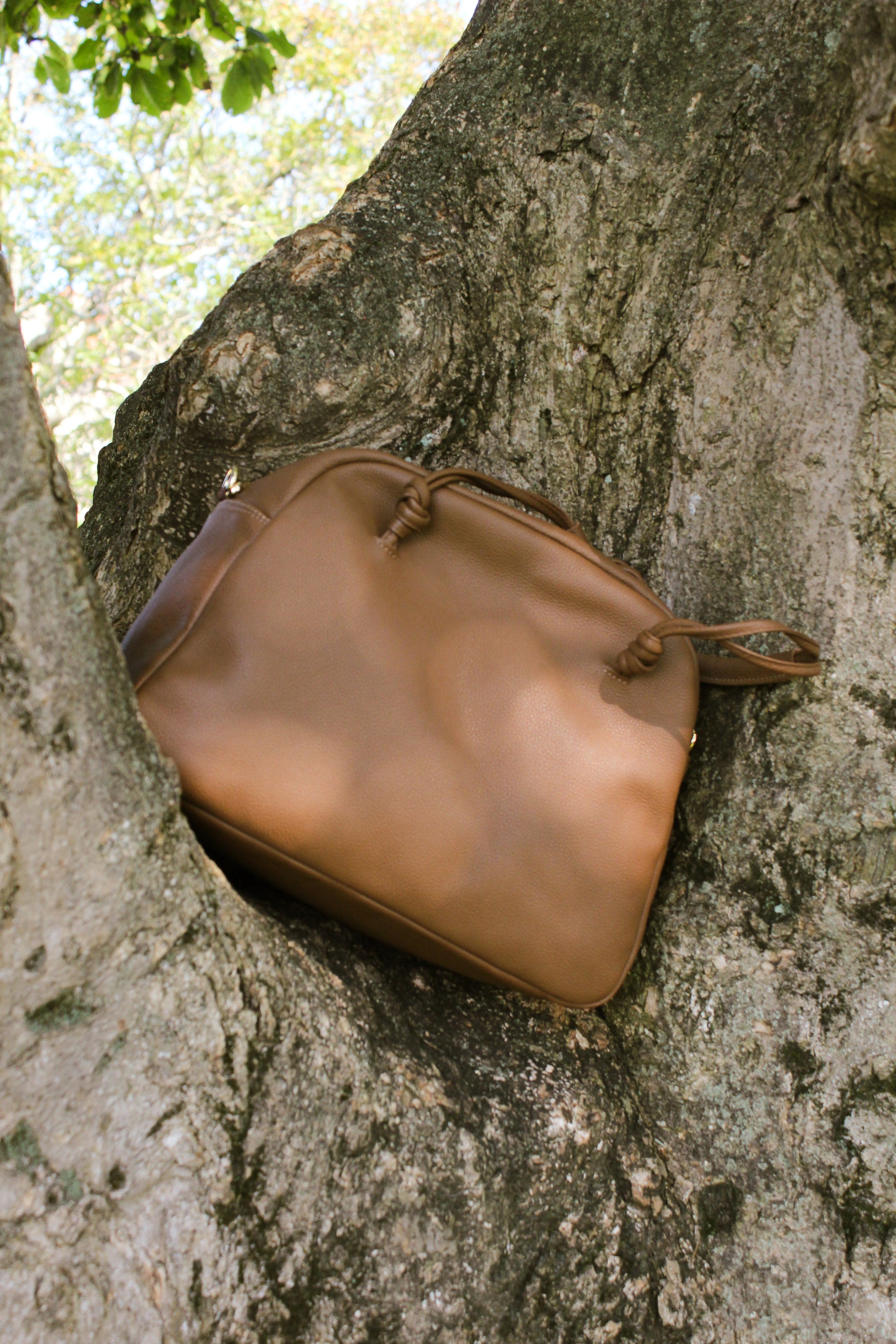 THE MINI BOWLING BAG - Bolso en piel vacuno color MARRÓN