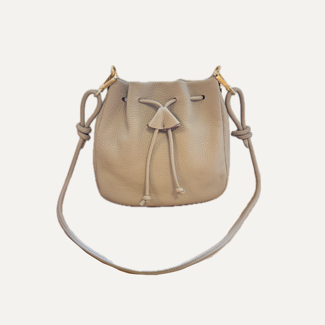 THE MINI CLARA BAG - Bolso en piel vacuno color TAUPE