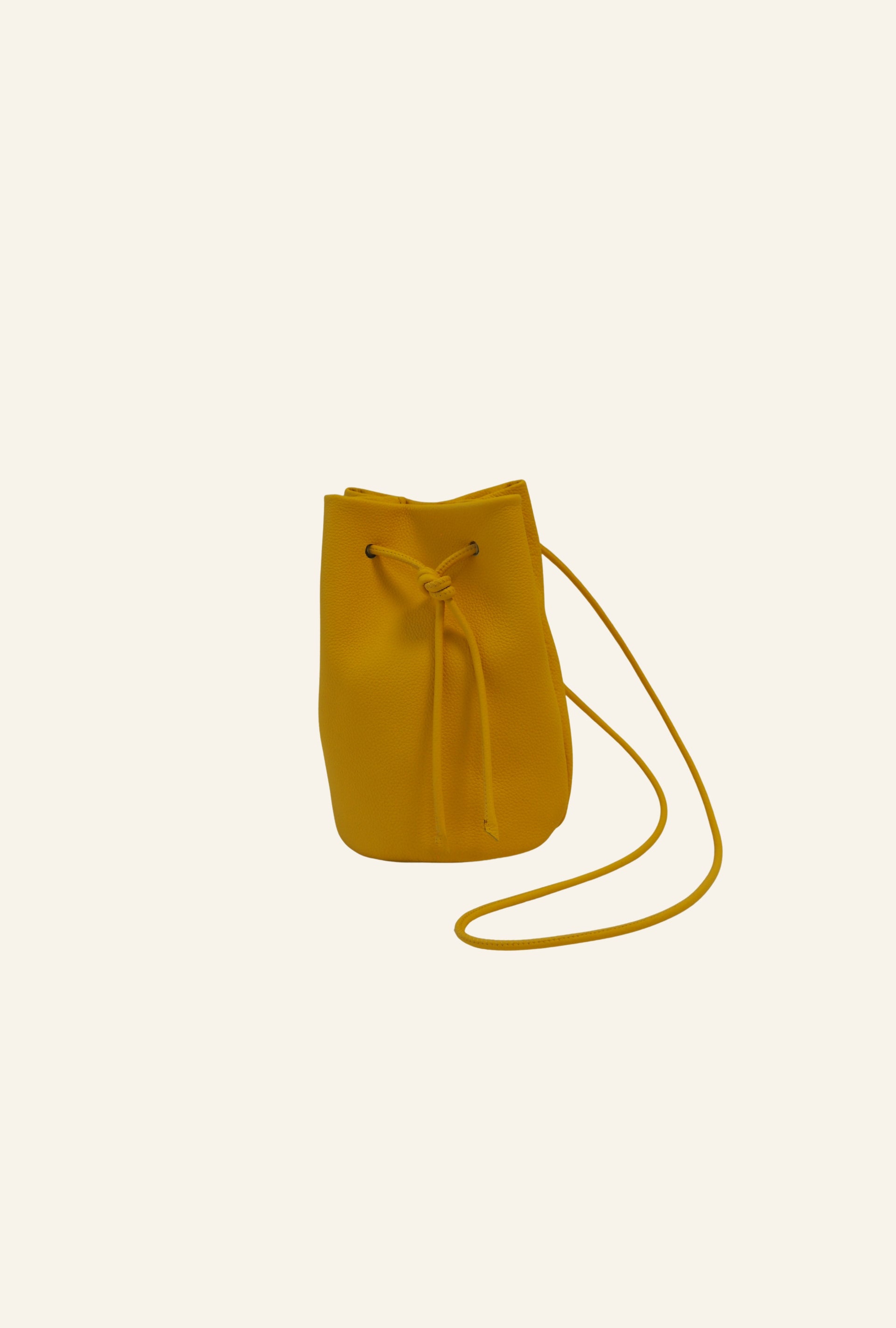 THE LISA BAG - Bolso en piel vacuno color AMARILLO