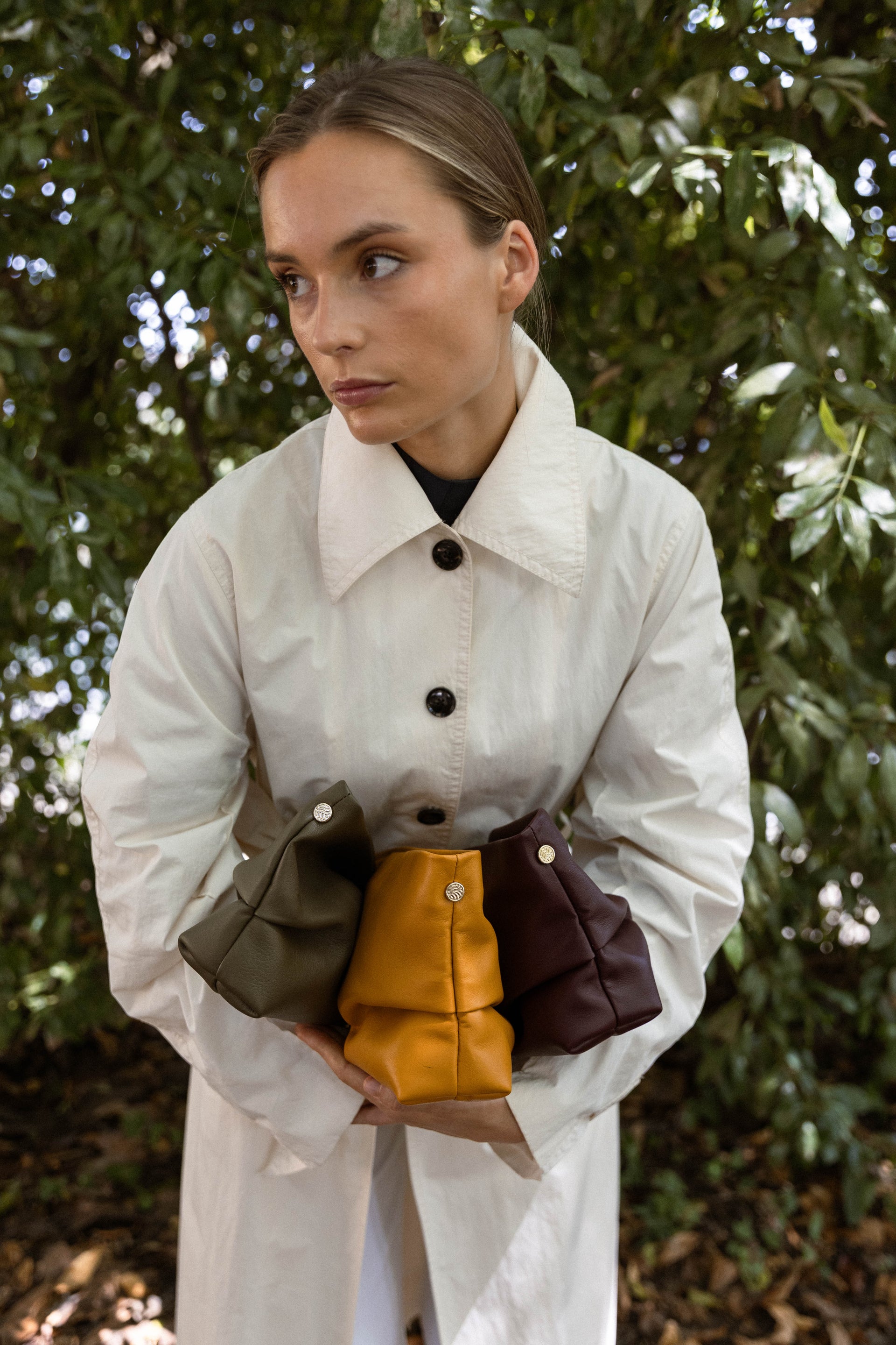 THE RITA BAG - Bolso en piel vacuno color GIRASOL