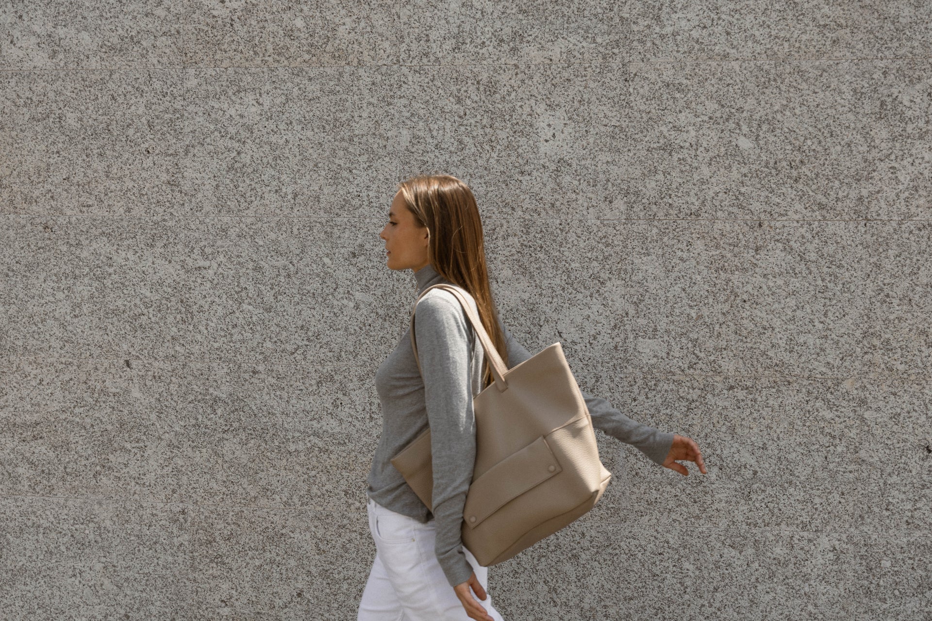 THE SHOPPING BAG - Bolso en piel vacuno color MOKA