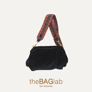 THE MINI ZUMAIA BAG NEW VELVET - Bolso en terciopelo color NEGRO con bandolera