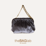 THE ZUMAIA BAG NEW VELVET - Bolso en terciopelo color TAUPE con cadena dorada