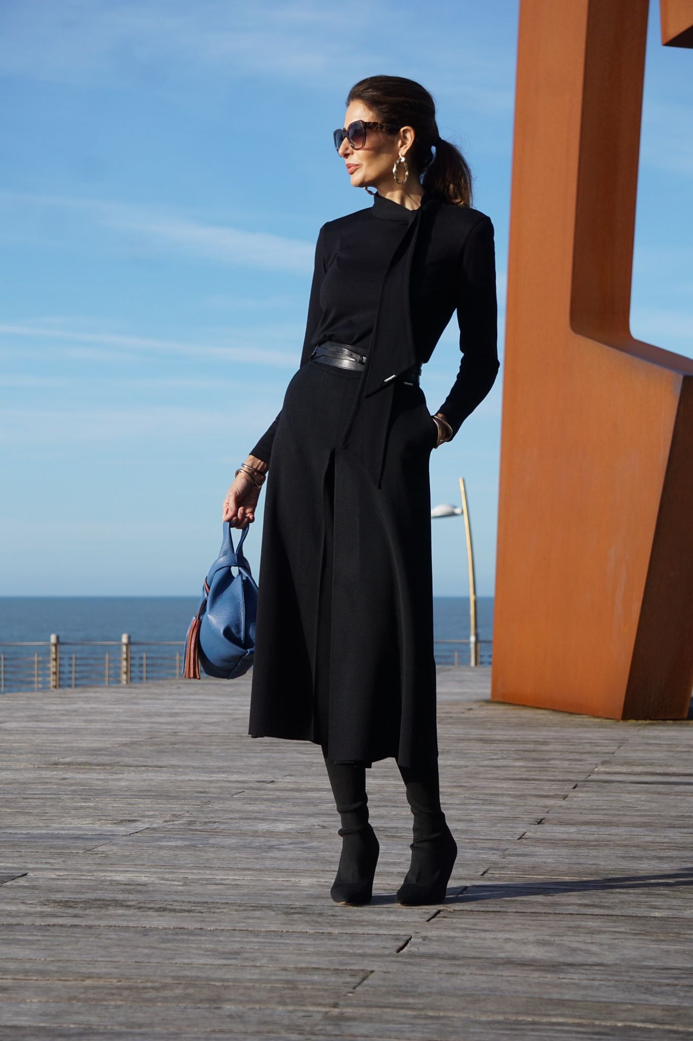 THE TASSEL BAG - Bolso piel vacuno color BLUE