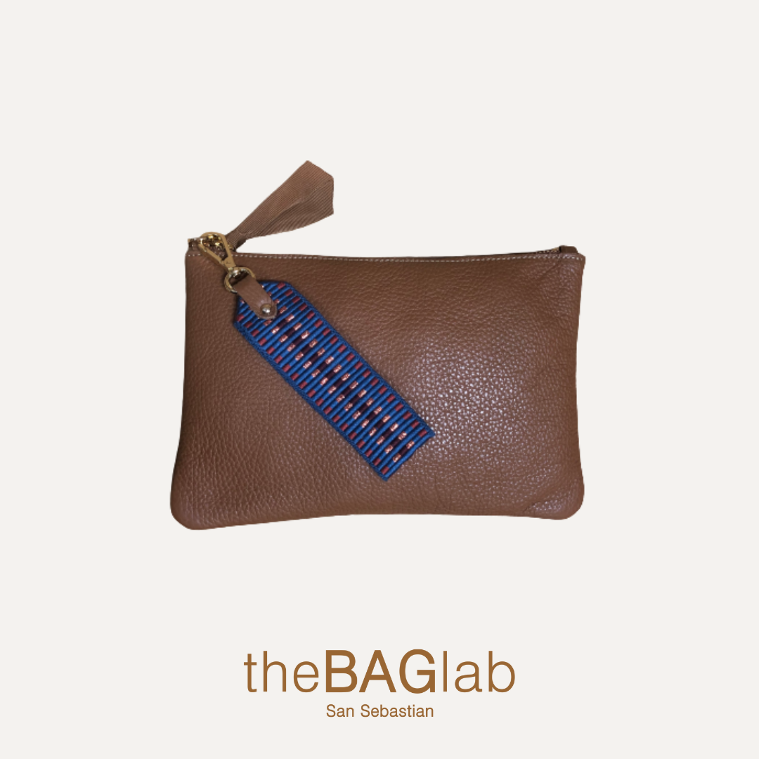 THE MINI GALA CLUTCH - Cartera de mano en piel vacuno color CAMEL