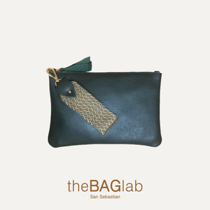 THE MINI GALA CLUTCH - Cartera de mano en piel vacuno color KAKHI