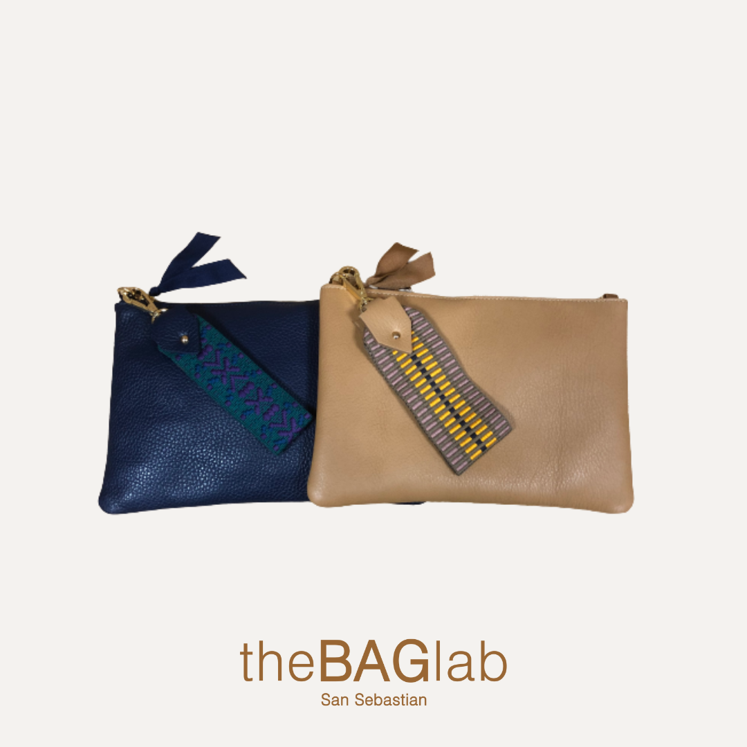 THE MINI GALA CLUTCH - Cartera de mano en piel vacuno color NAVY