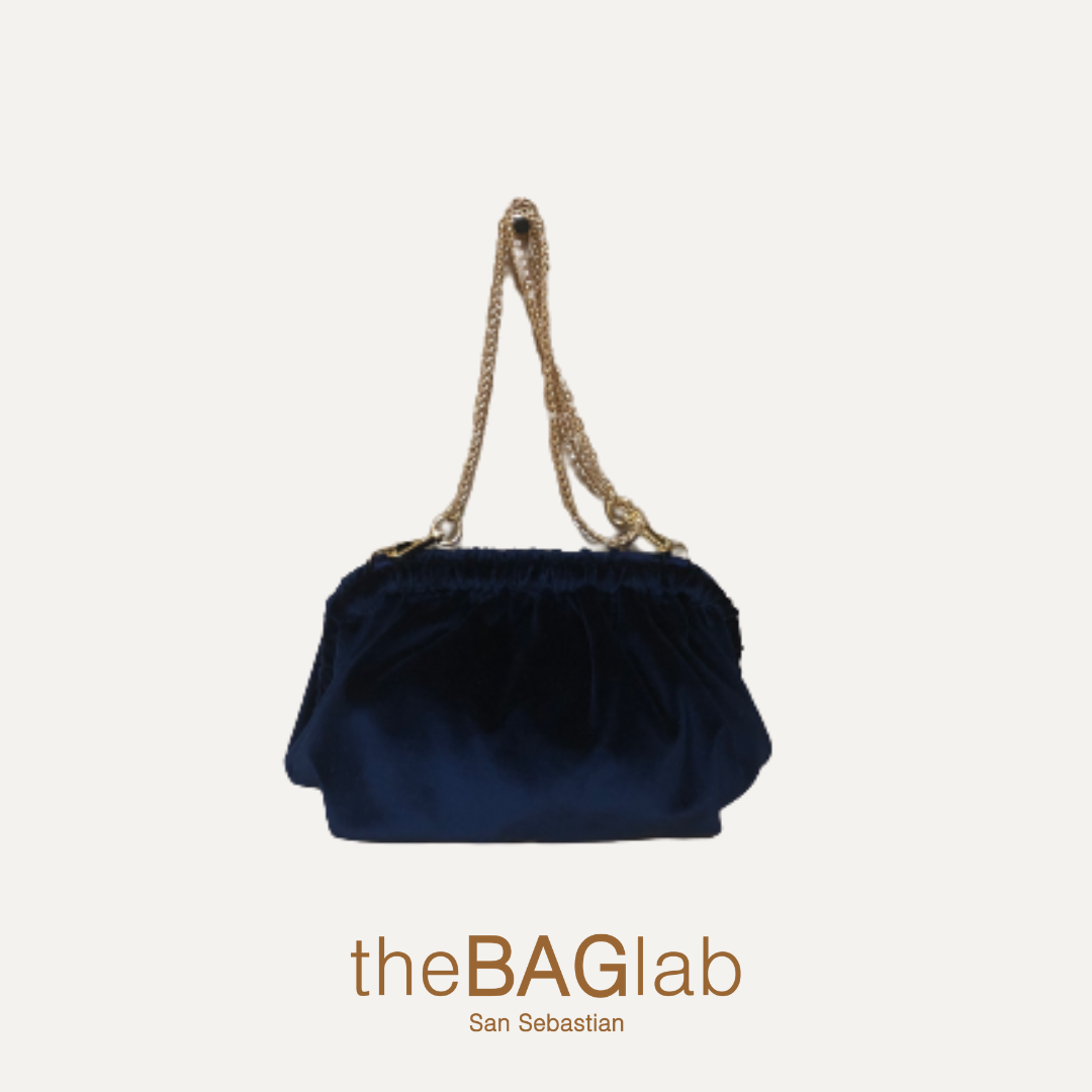 THE MINI ZUMAIA BAG NEW VELVET - Bolso en terciopelo color NAVY con cadena dorada