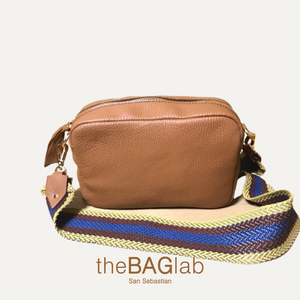 THE MINI SABELA BAG - Bolso en piel vacuno color CAMEL, modelo 1